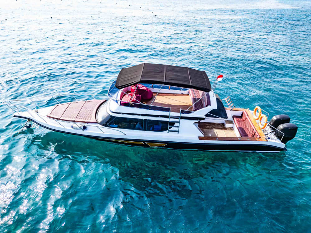 Découvrez Bali comme jamais auparavant à bord d'un bateau à moteur
