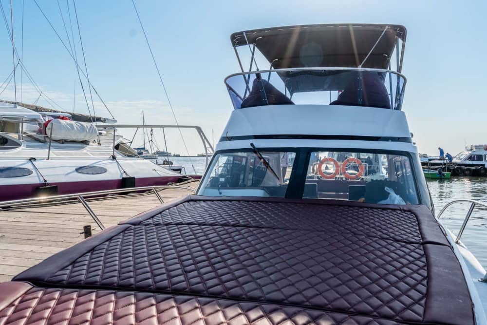 Découvrez Bali comme jamais auparavant à bord d'un bateau à moteur