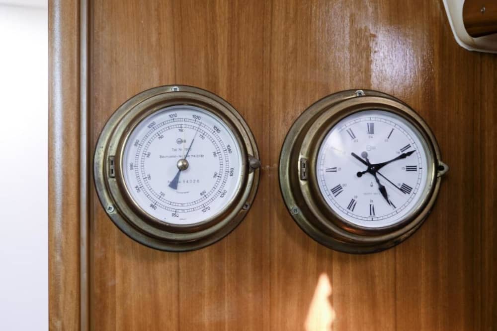 Scopri El Masnou con un'escursione in barca a vela di un'intera giornata.