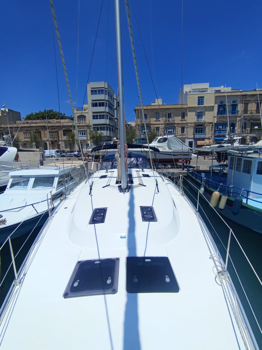 Ολοήμερη ιστιοπλοϊκή περιπέτεια: Εξερευνήστε τη Μάλτα στη θάλασσα