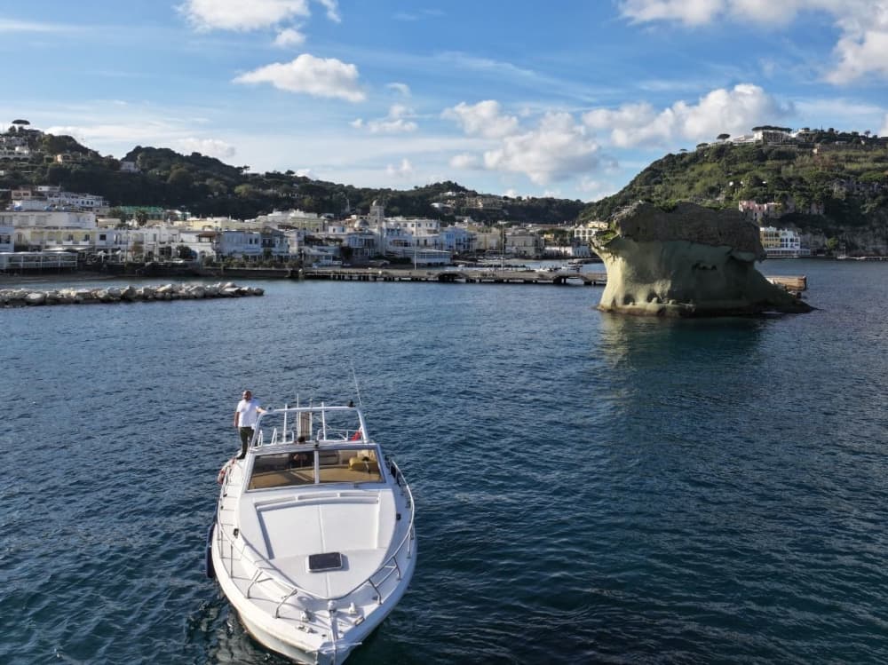 Excursion en yacht autour d'Ischia et de Procida à bord du Sun Sea