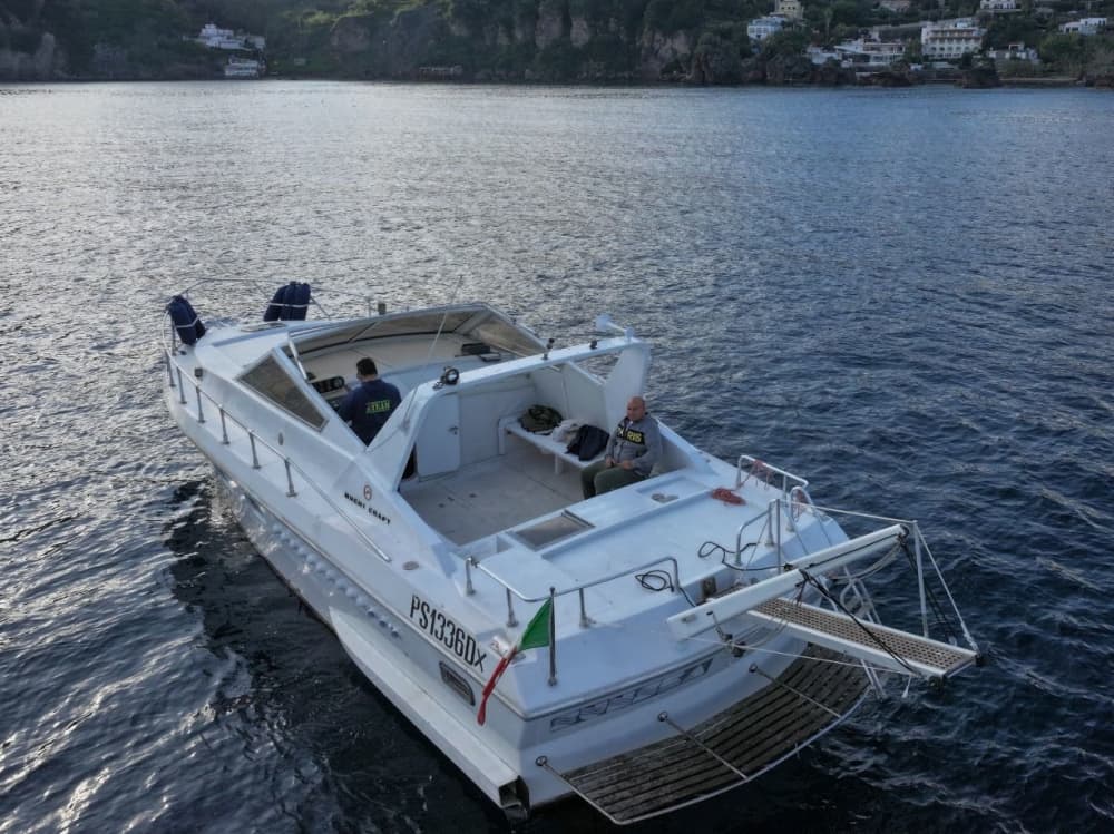Excursion en yacht autour d'Ischia et de Procida à bord du Sun Sea