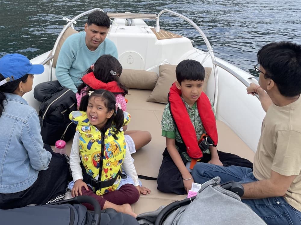 6-Hour Grand Tour of Lake Como Villas & Landmarks