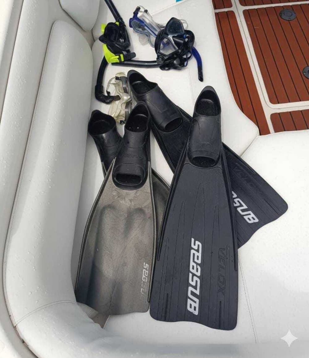 Le meilleur de Cabo Frio se trouve sur l'eau : votre journée privée complète en bateau à moteur