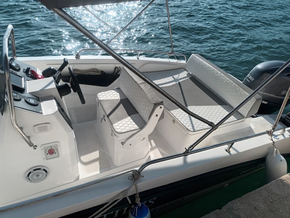 One day in Fažana on a motorboat