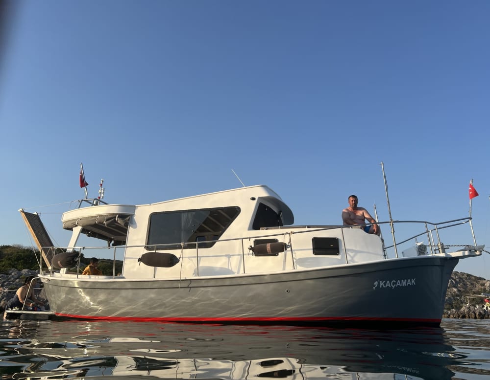 Enjoy a half-day on a motorboat in Bodrum