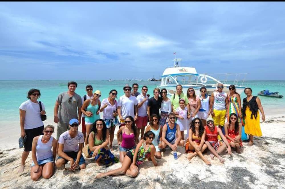 Private Catamaran Tour in Punta Cana: Booze Party+Snorkeling