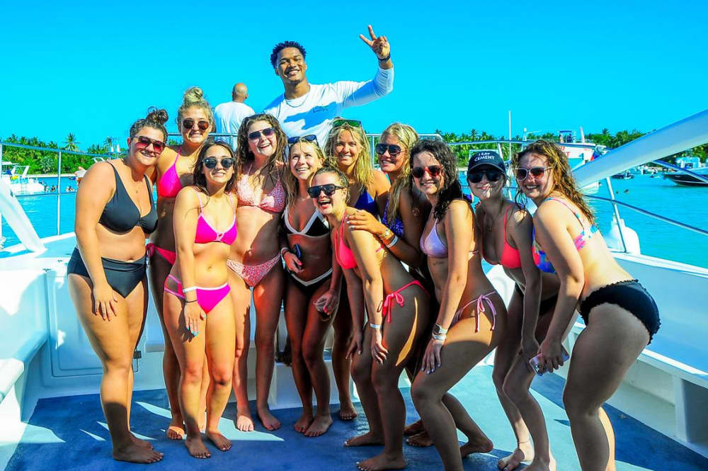Private Catamaran Tour in Punta Cana: Booze Party+Snorkeling
