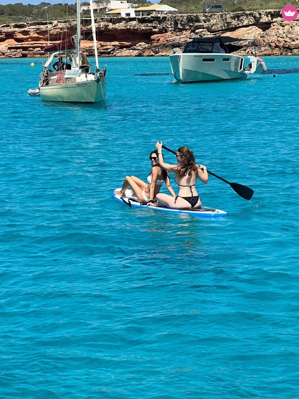 Naviga per 2 ore su un minorchino a Valencia.