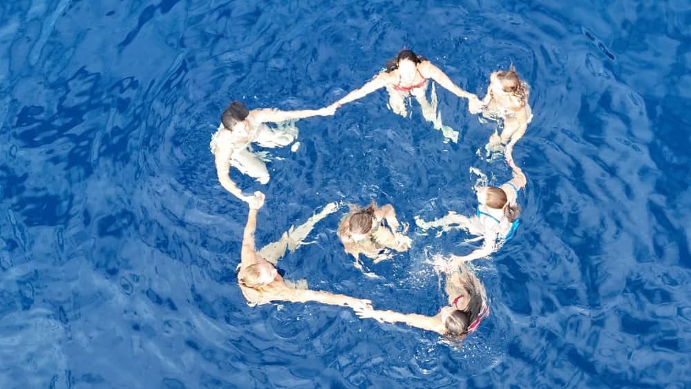 Naviga per 2 ore su un minorchino a Valencia.