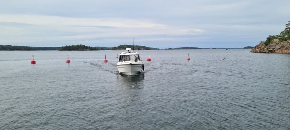 Descubra Estocolmo: Meio dia de pura alegria em uma lancha.