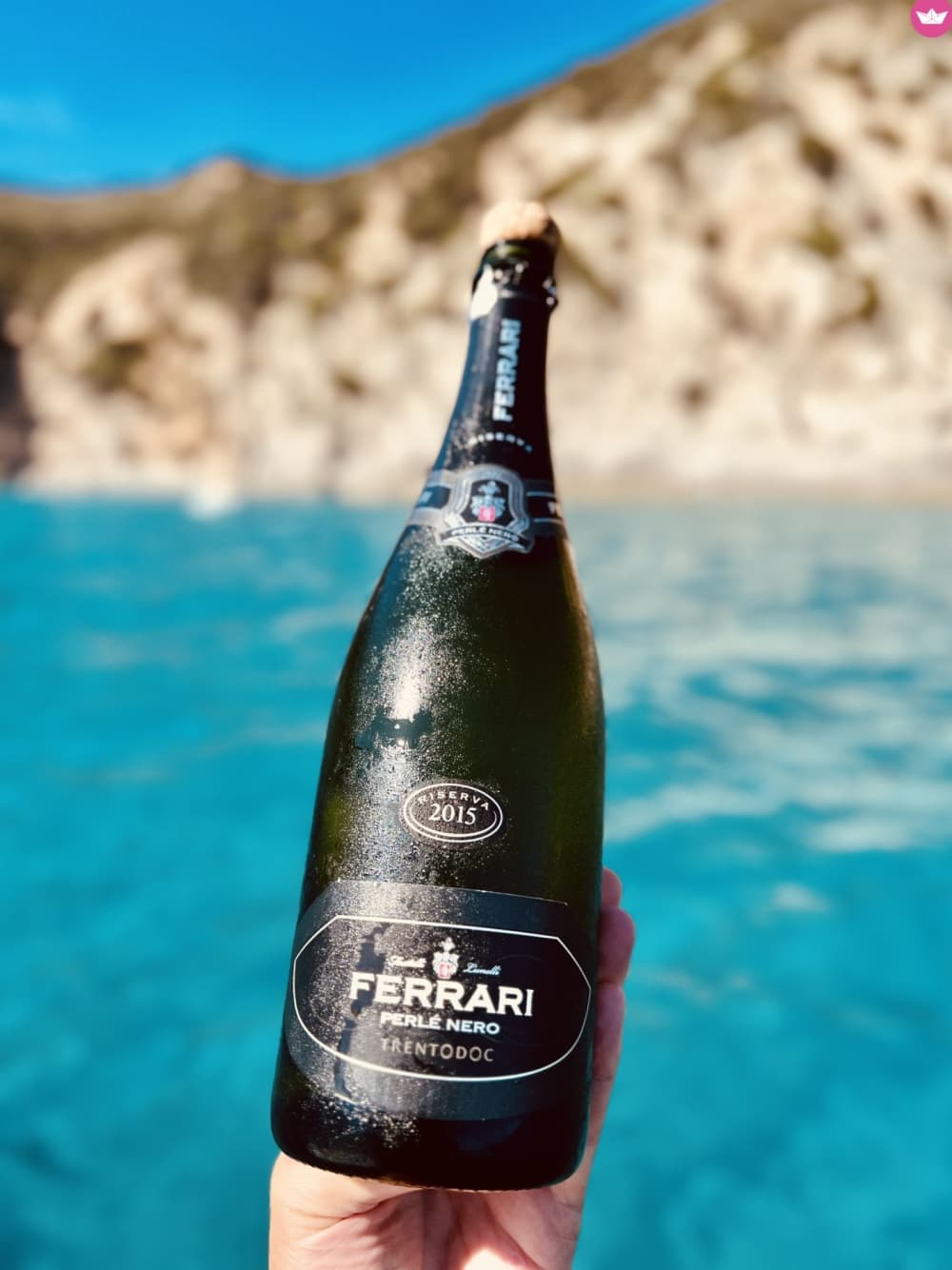 Tour in barca full day con soste nell’Area Protetta di Villasimius