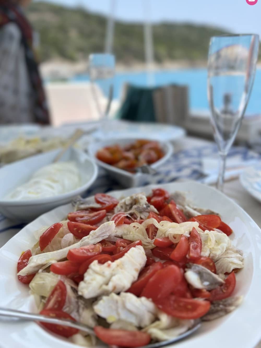 Tour in barca full day con soste nell’Area Protetta di Villasimius