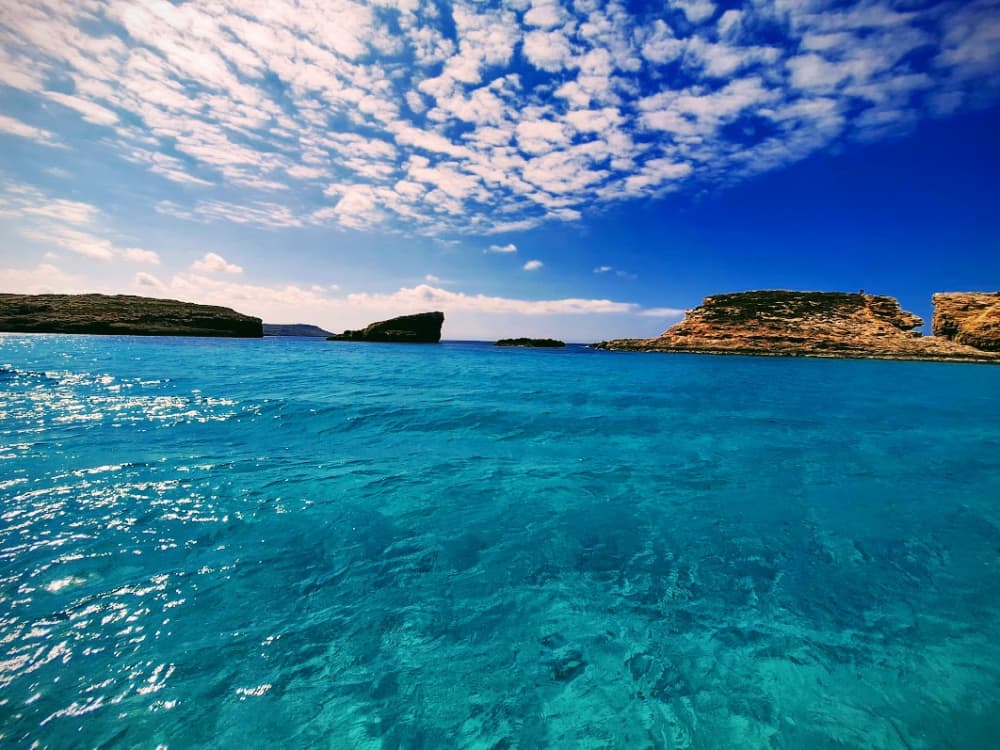Excursion en bateau privé à Comino (Blue Lagoon, Crystal Lagoon et Grottes)