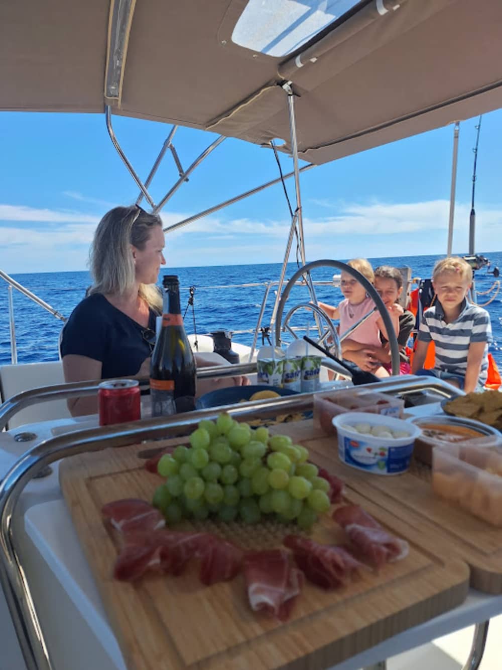 Excursion en bateau privé à Comino (Blue Lagoon, Crystal Lagoon et Grottes)