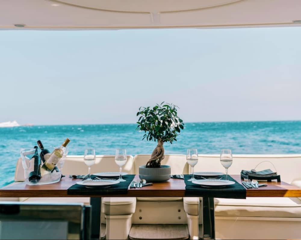 Rhenia - Яхтенный тур по южному побережью Делоса и Миконоса