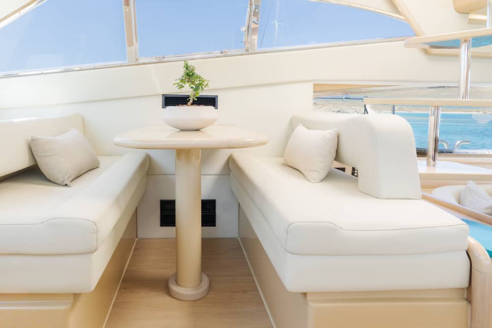 Μισή μέρα Περιήγηση με πολυτελή γιοτ Ρήνεια & Δήλο