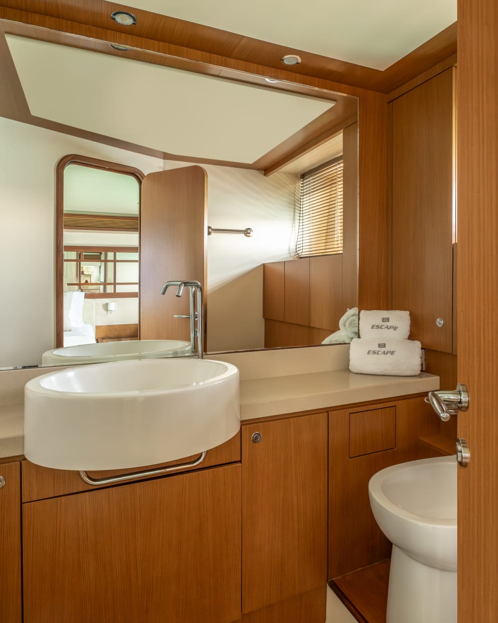 Полудневный круиз класса люкс по островам Рения и Делос