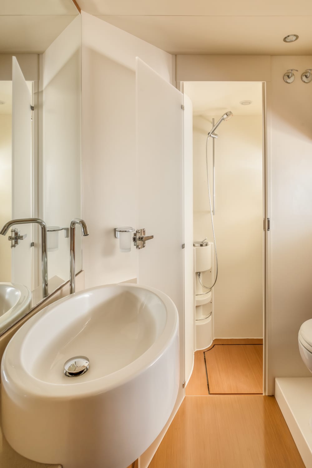 Полудневный круиз класса люкс по островам Рения и Делос