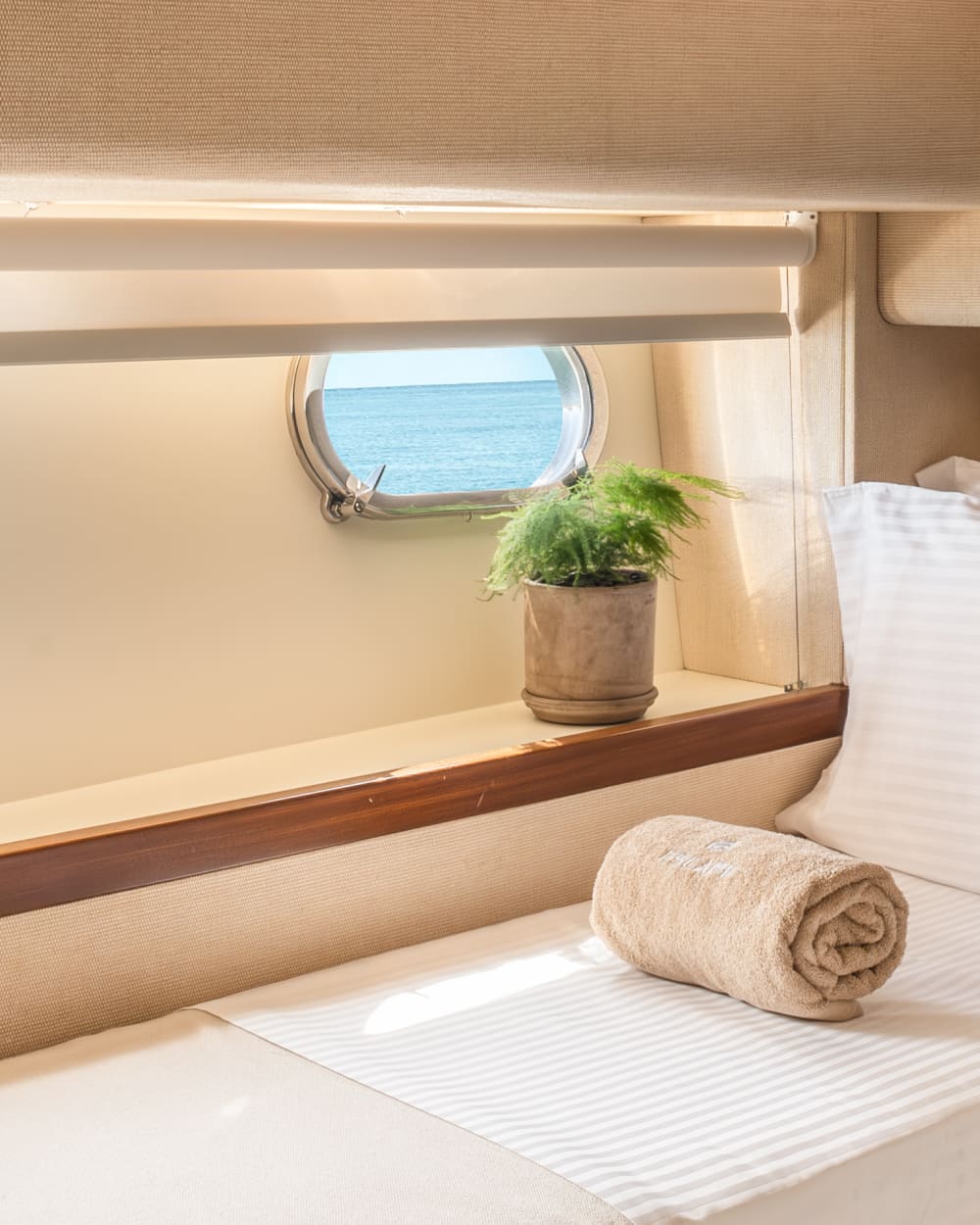 Полудневный круиз класса люкс по островам Рения и Делос