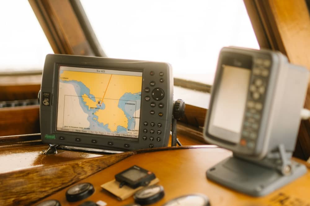 Enjoy 6h on a traditional yacht to explore Porto Cheli & Spetses