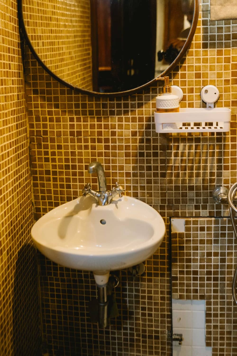 Enjoy 6h on a traditional yacht to explore Porto Cheli & Spetses