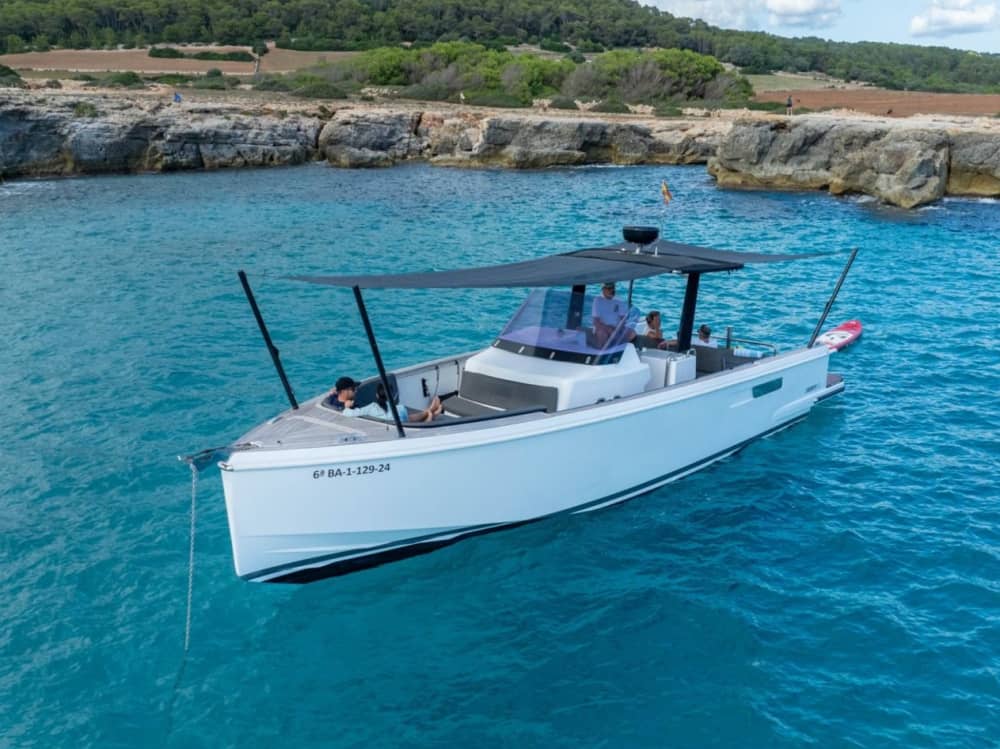 Lyxig dagskryssning på Menorca med bad och avkoppling