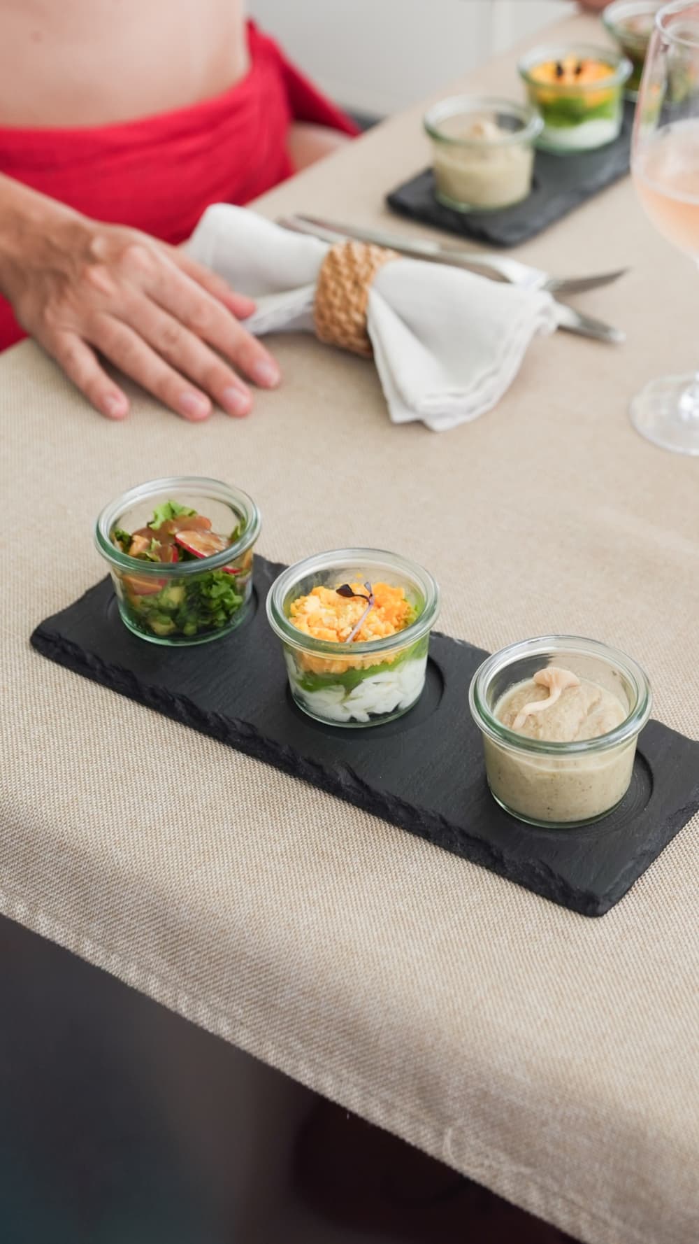 Spend a 9h sailing around Marigot on a sailboat