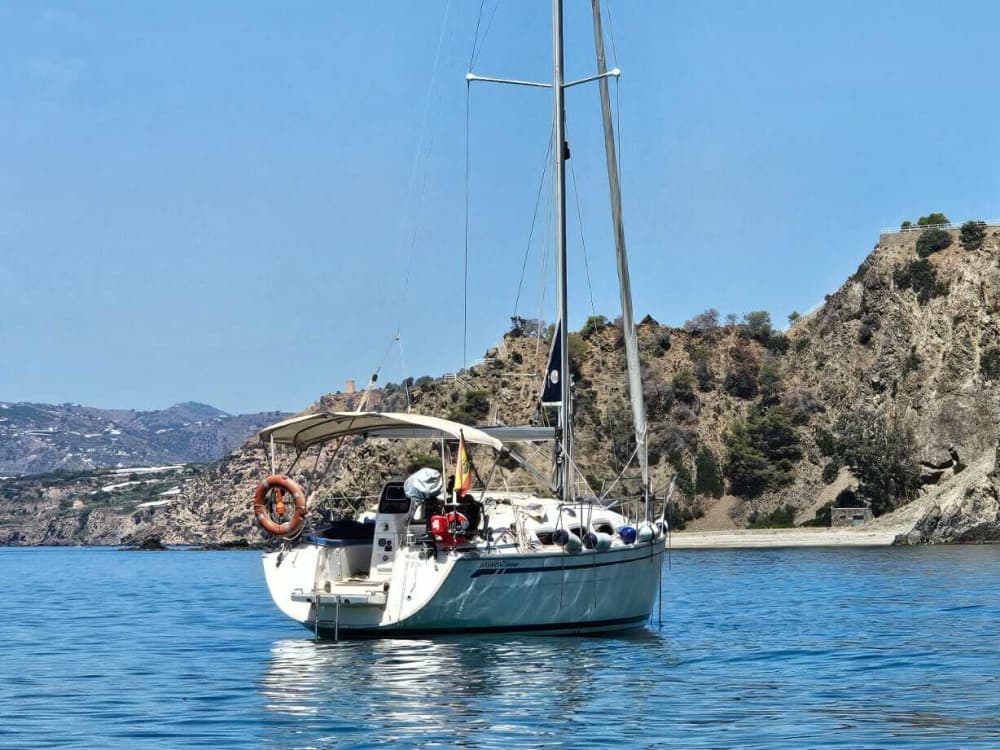 Drie uur durende privézeiltocht langs de kust van Marbella