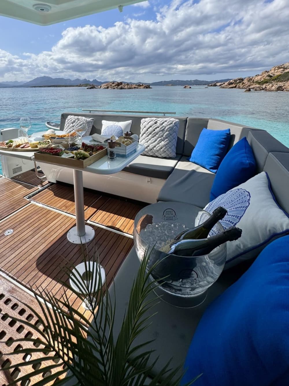 Tra acque color smeraldo e rive senza tempo