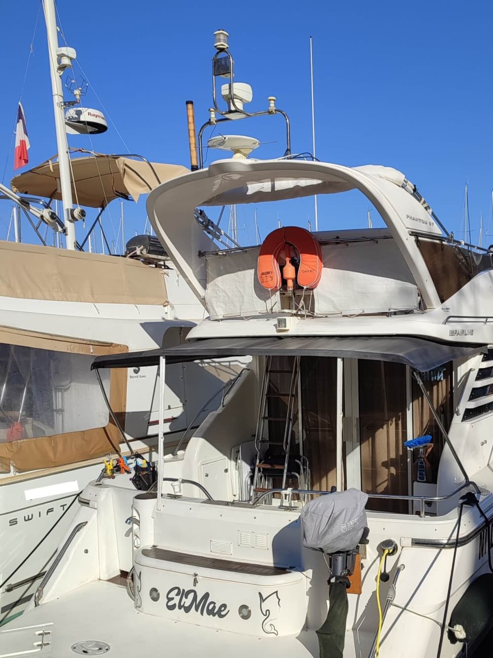 Få varje ögonblick att räknas: En heldag i solen runt Bandol på en motorbåt