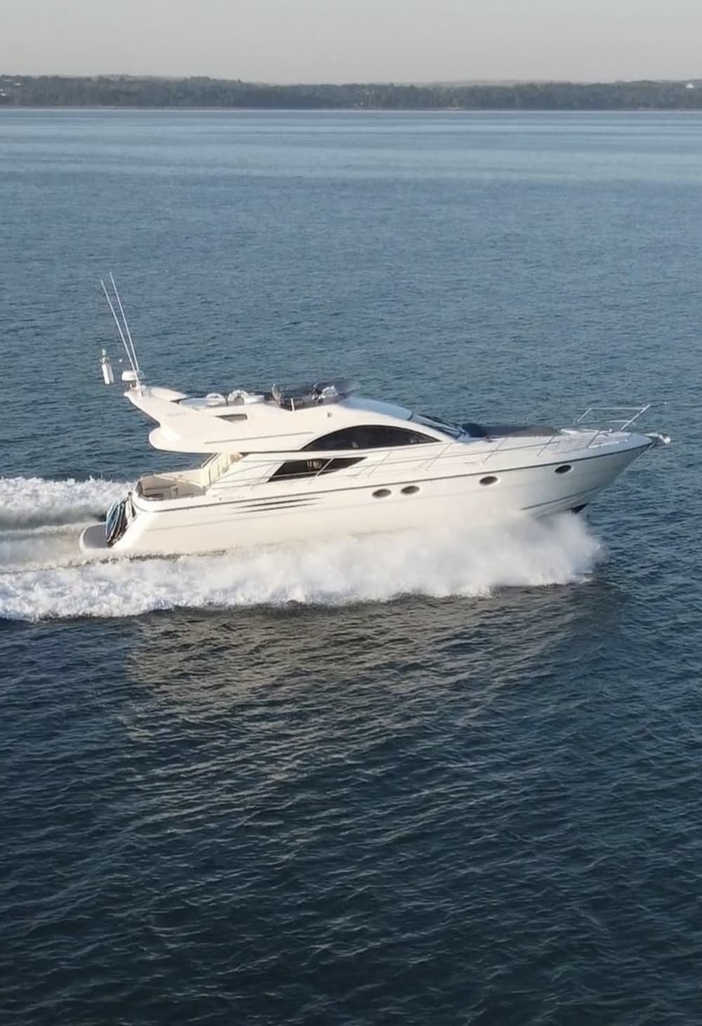 3 timmar och 15 minuter för att utforska Portsmouth på en motorbåt