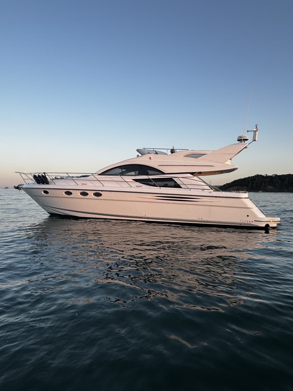 3 timmar och 15 minuter för att utforska Portsmouth på en motorbåt