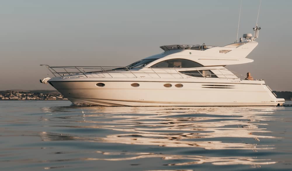 3 timmar och 15 minuter för att utforska Portsmouth på en motorbåt