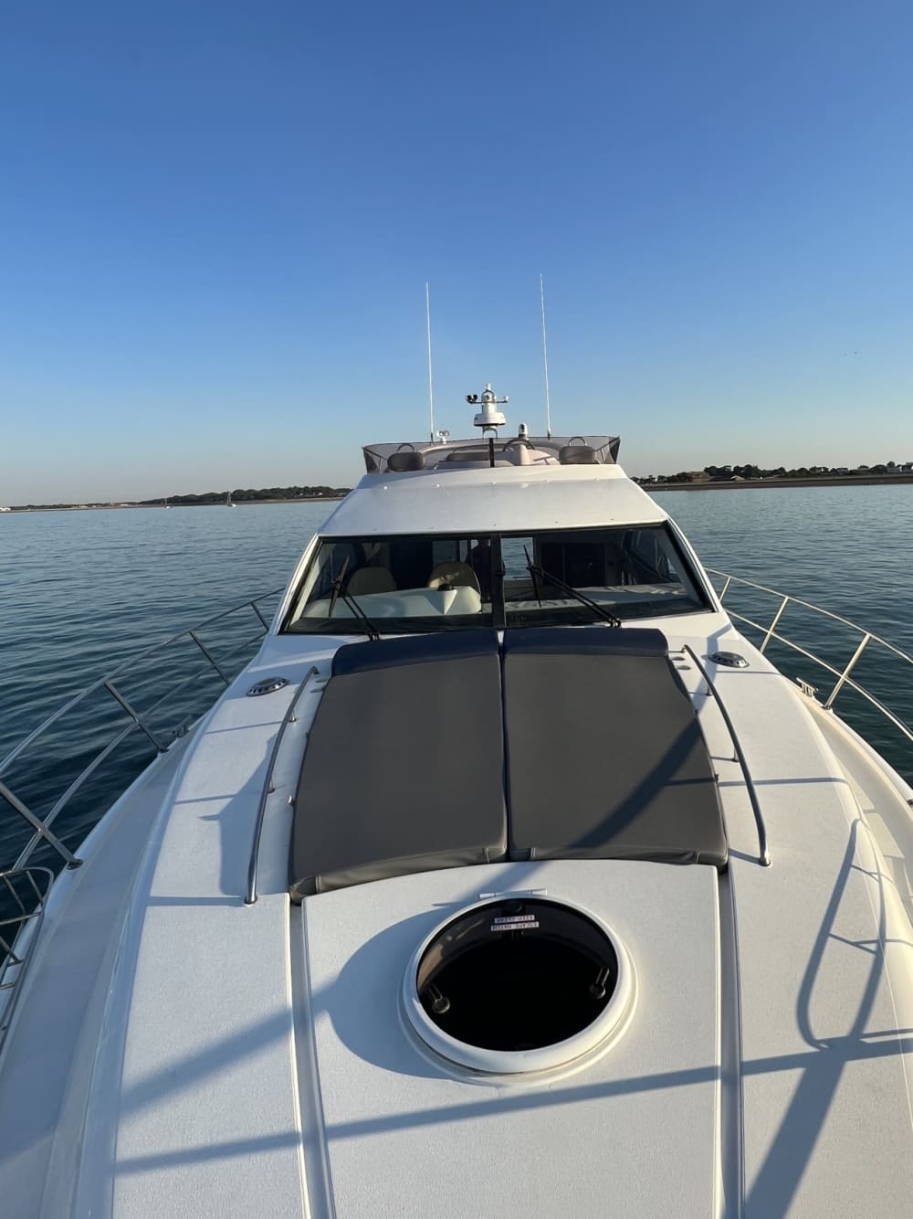 3 timmar och 15 minuter för att utforska Portsmouth på en motorbåt