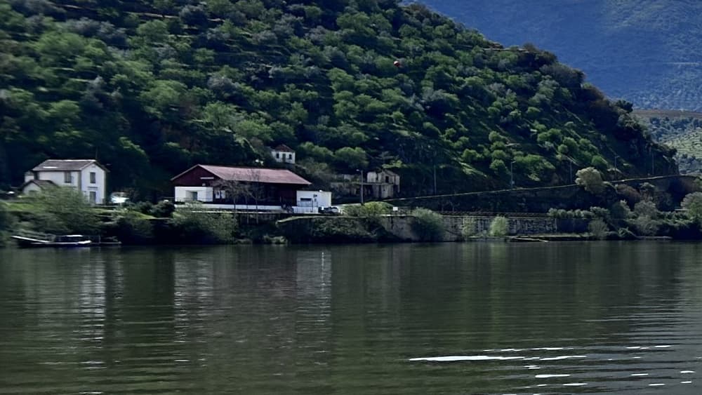Auf der Jagd nach dem Fluss: Ein ganztägiges Abenteuer von Pinhão nach Ferradosa