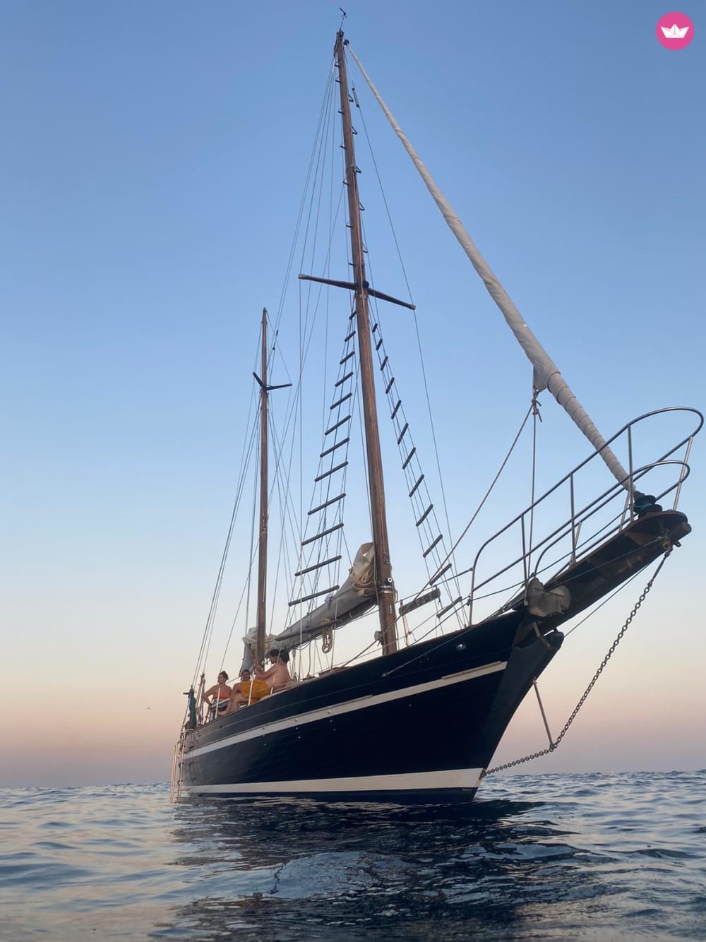 Private sailing excursion. 4-, 6-, and 8-hour tours