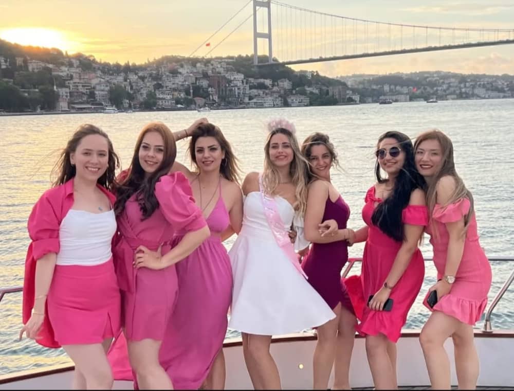 Een elegante reis: ontdek de charmes van Istanbul per jacht