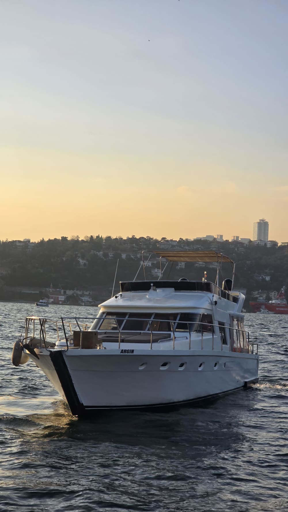 Een elegante reis: ontdek de charmes van Istanbul per jacht