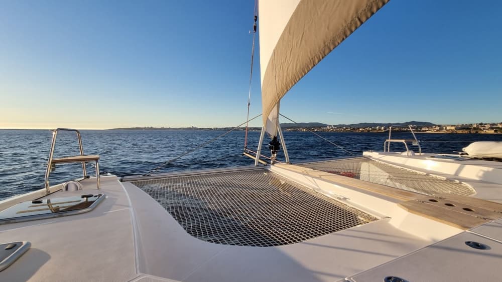 Full-Day Catamaran Cruise Along the Cascais Coast