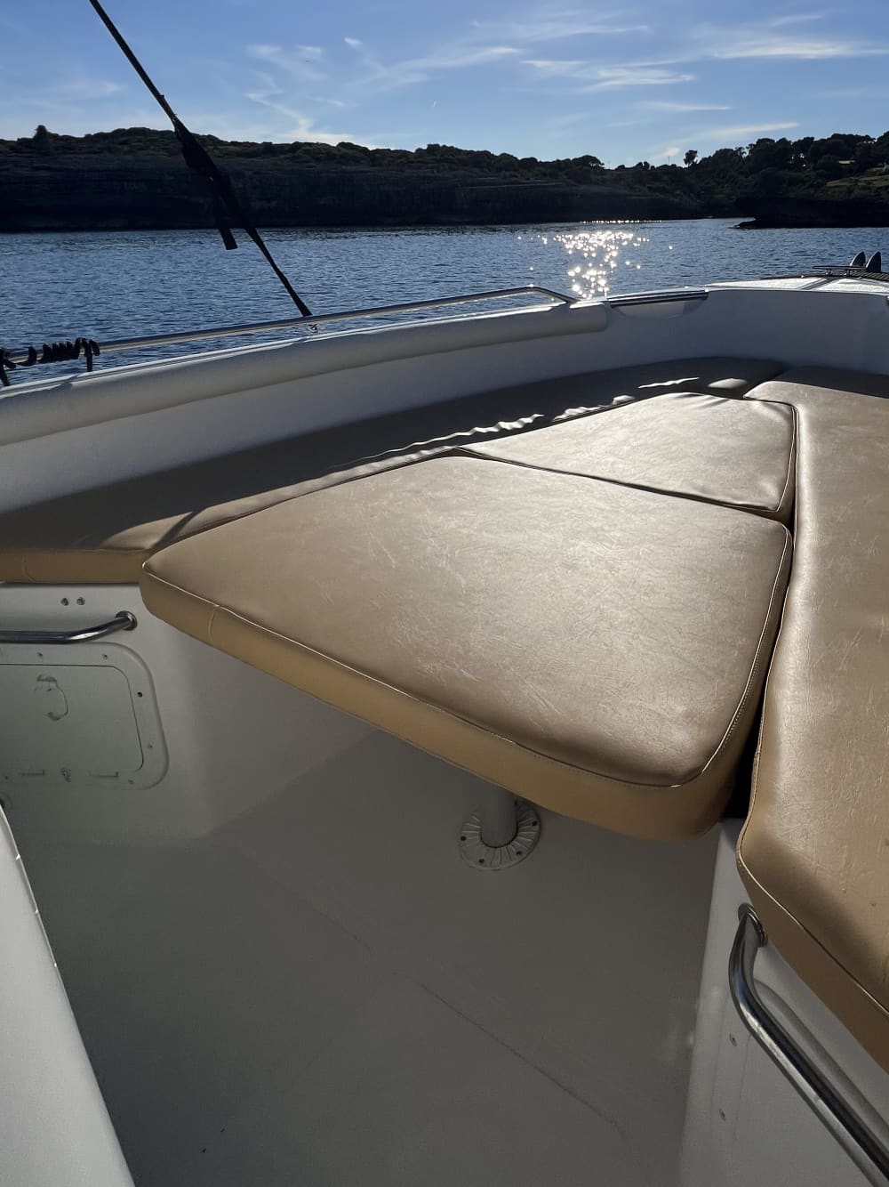 Half-Day Cala d’Or Boat Tour – Swim in Mallorca’s Turquoise Coves