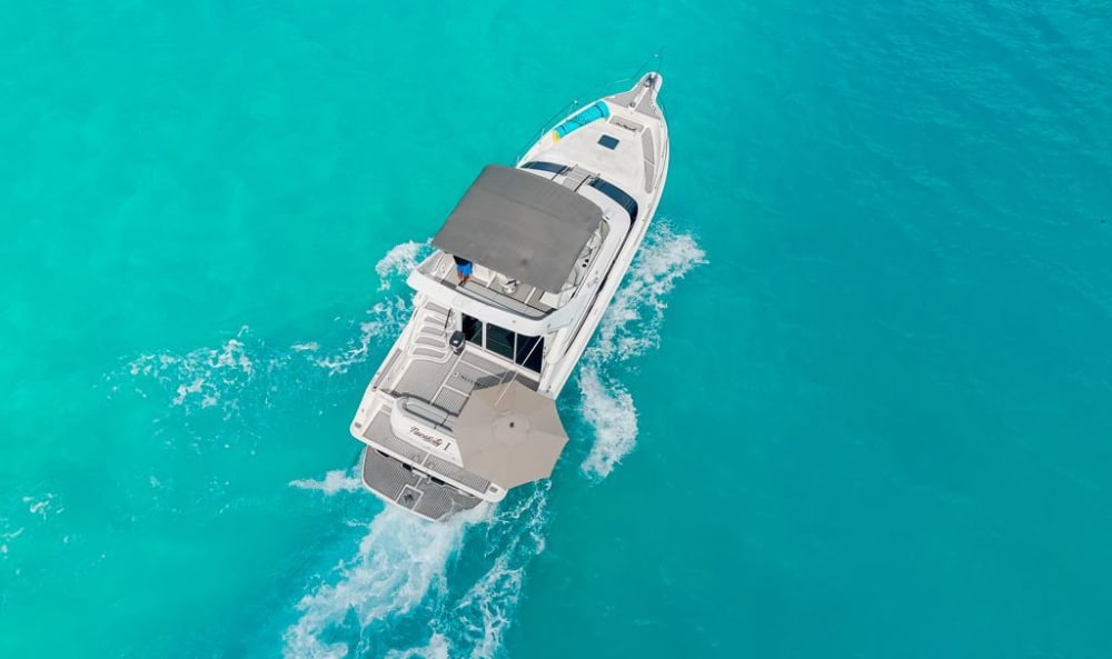 2 ore e mezza di sole intorno a Cancún su un motoscafo