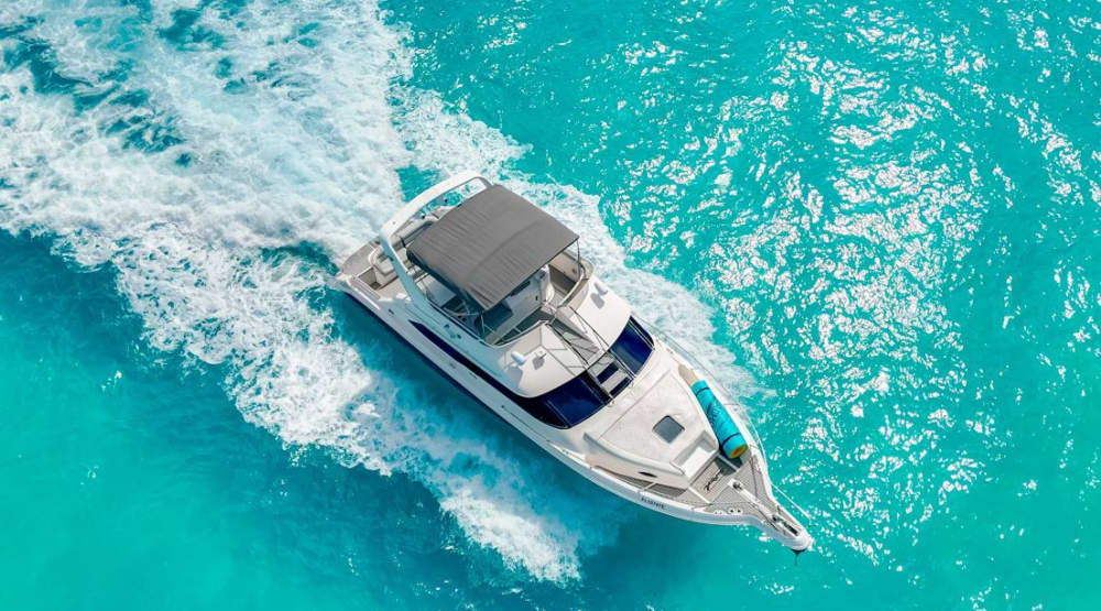 2,5 uur zonneschijn rond Cancún op een motorboot