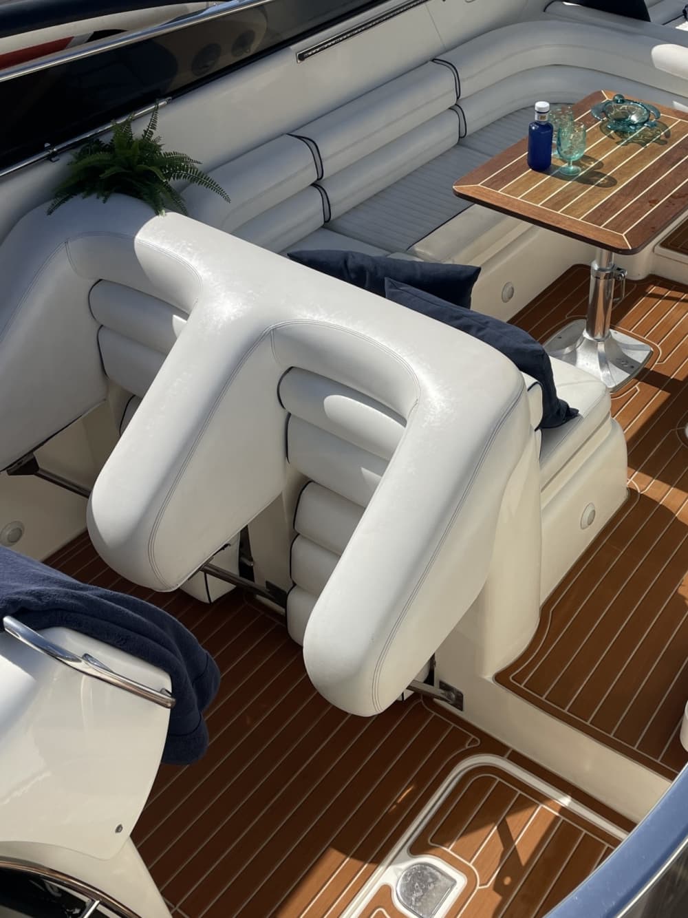 Genießen Sie die Sonne auf einer 7-stündigen Bootstour in Palma de Mallorca.