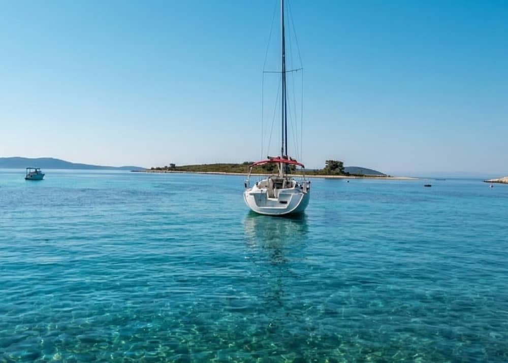 Salt & Blue Lagoon Cruise