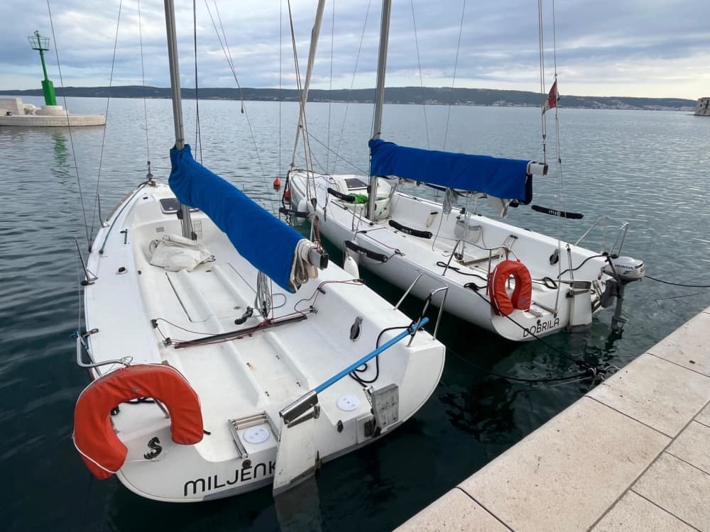 Full-day sailing trip in Kaštel Stari / Split on a sailboat Beneteau First 7,5m