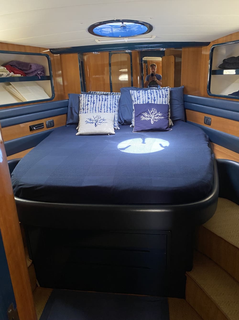 En skräddarsydd Milazzo-resa: En heldag fylld av magi på en motoryacht