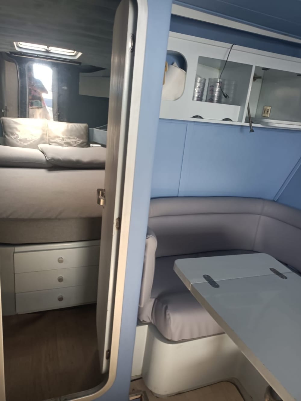 Ein Tag auf einem Boot entlang der Maratea-Küste