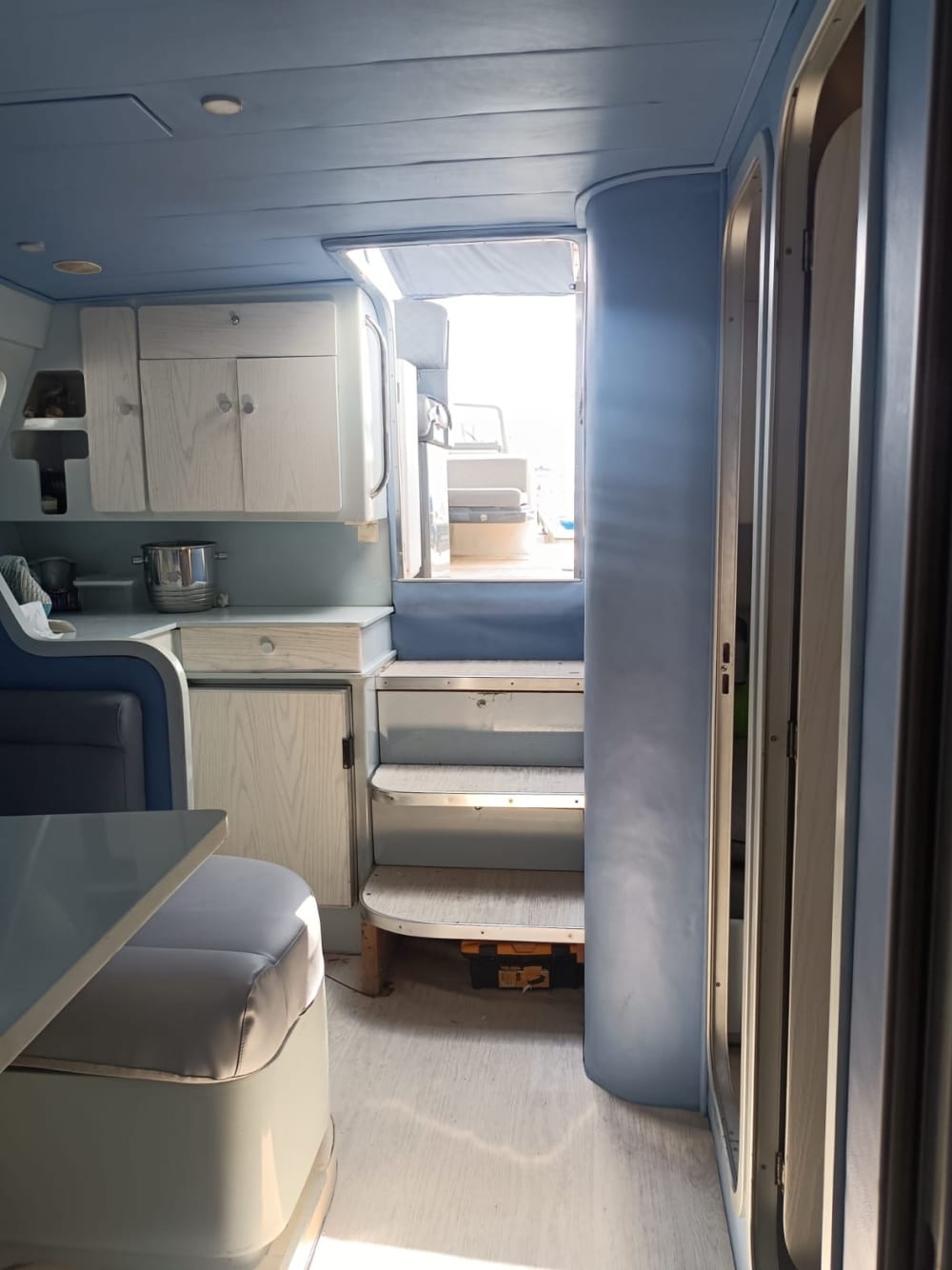 Ein Tag auf einem Boot entlang der Maratea-Küste