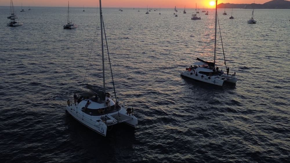 Croisière privée au coucher du soleil (5 heures)
